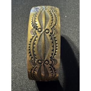 Balinda Woody Cuff Navajo Signed 6.5in .8oz